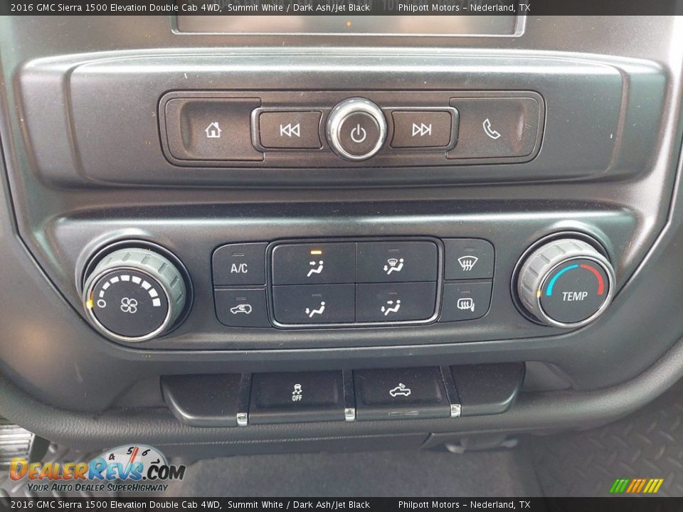 Controls of 2016 GMC Sierra 1500 Elevation Double Cab 4WD Photo #20