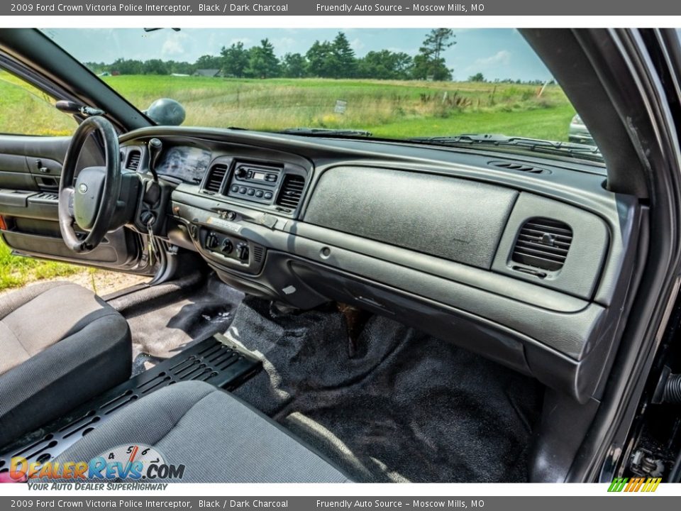 2009 Ford Crown Victoria Police Interceptor Black / Dark Charcoal Photo #27