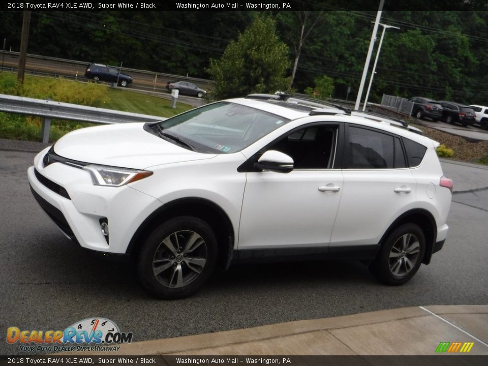 2018 Toyota RAV4 XLE AWD Super White / Black Photo #13