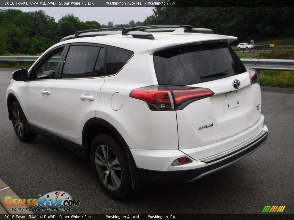 2018 Toyota RAV4 XLE AWD Super White / Black Photo #14