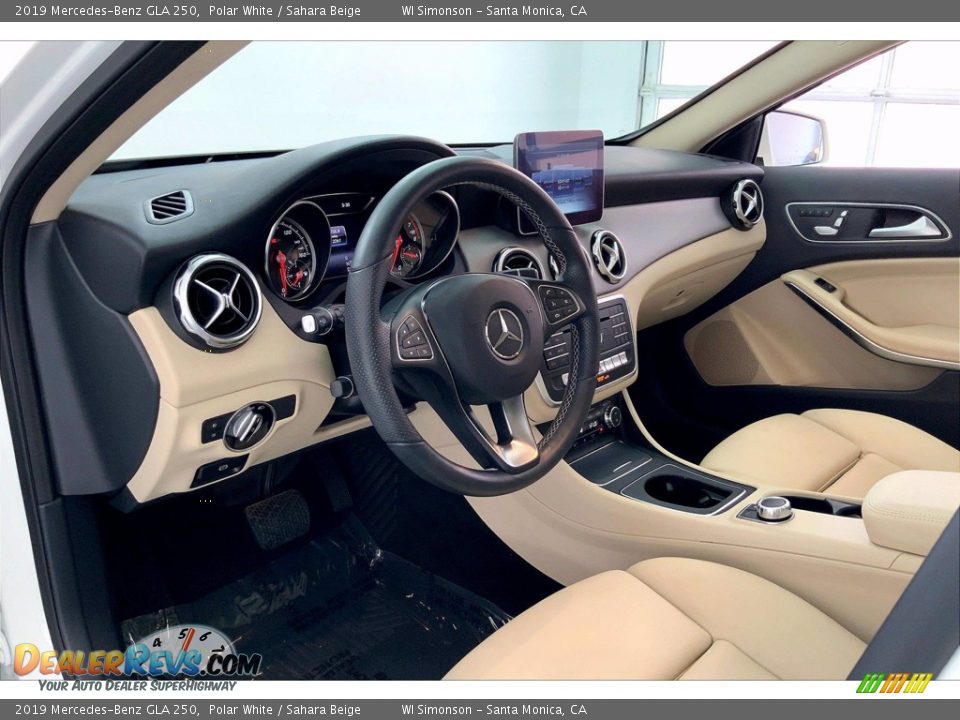 2019 Mercedes-Benz GLA 250 Polar White / Sahara Beige Photo #14