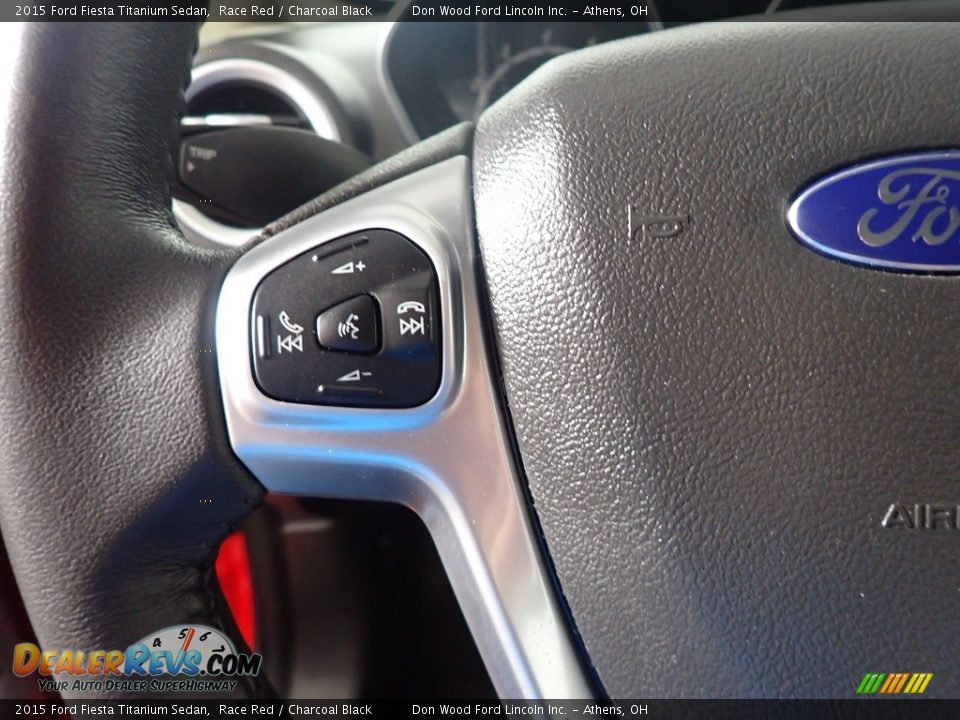 2015 Ford Fiesta Titanium Sedan Steering Wheel Photo #30