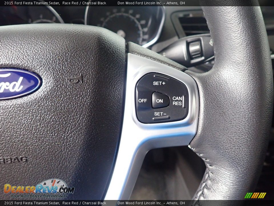 2015 Ford Fiesta Titanium Sedan Steering Wheel Photo #31