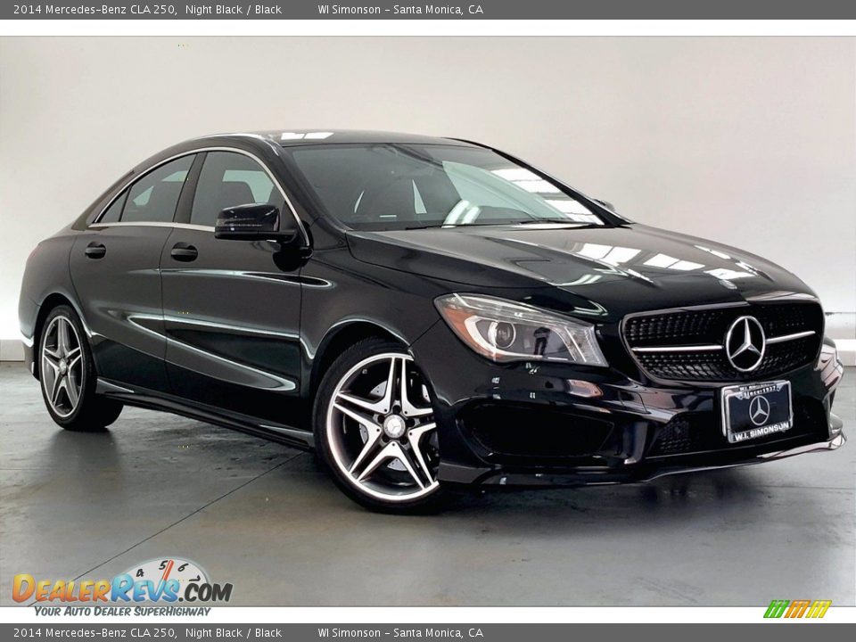 Front 3/4 View of 2014 Mercedes-Benz CLA 250 Photo #33
