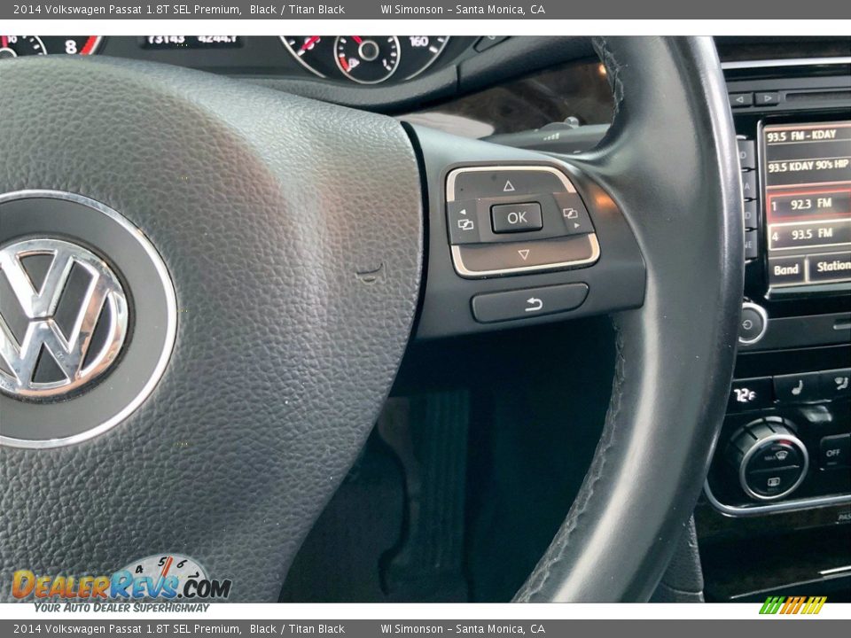 2014 Volkswagen Passat 1.8T SEL Premium Steering Wheel Photo #22