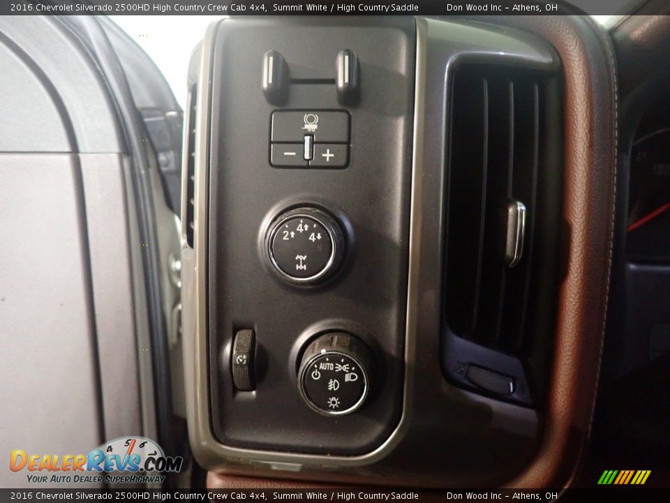 2016 Chevrolet Silverado 2500HD High Country Crew Cab 4x4 Summit White / High Country Saddle Photo #32