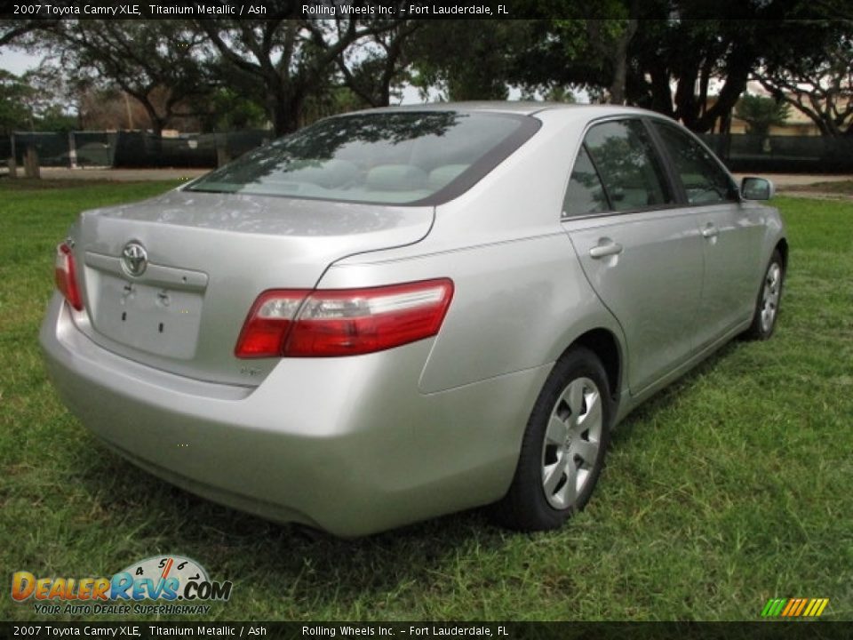 2007 Toyota Camry XLE Titanium Metallic / Ash Photo #5