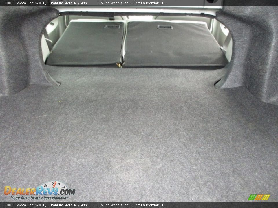 2007 Toyota Camry XLE Titanium Metallic / Ash Photo #18