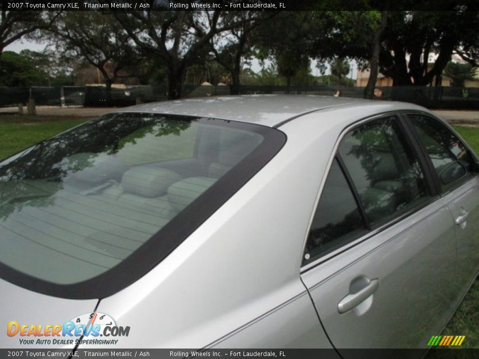 2007 Toyota Camry XLE Titanium Metallic / Ash Photo #19