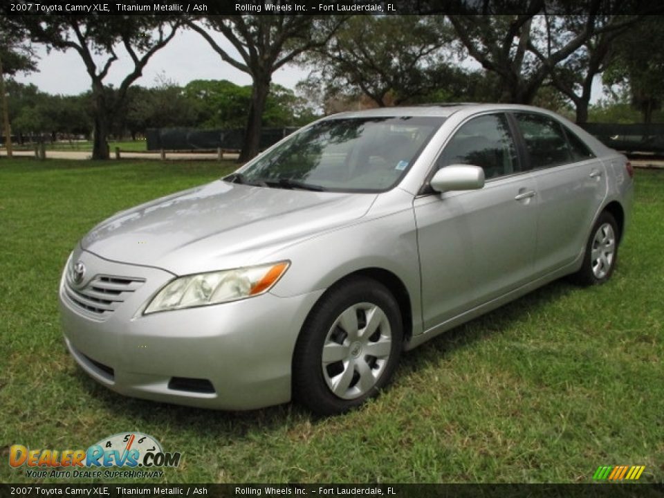 2007 Toyota Camry XLE Titanium Metallic / Ash Photo #27