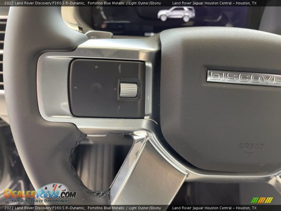 2022 Land Rover Discovery P360 S R-Dynamic Steering Wheel Photo #15