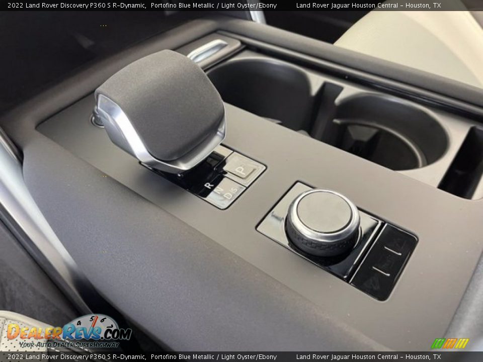 2022 Land Rover Discovery P360 S R-Dynamic Shifter Photo #25