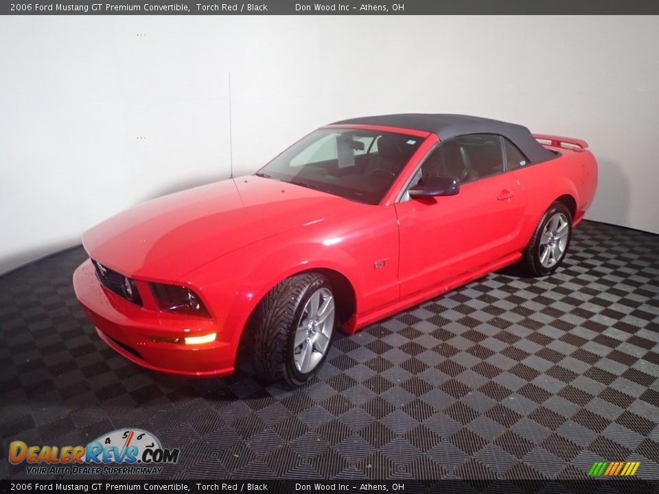 2006 Ford Mustang GT Premium Convertible Torch Red / Black Photo #8