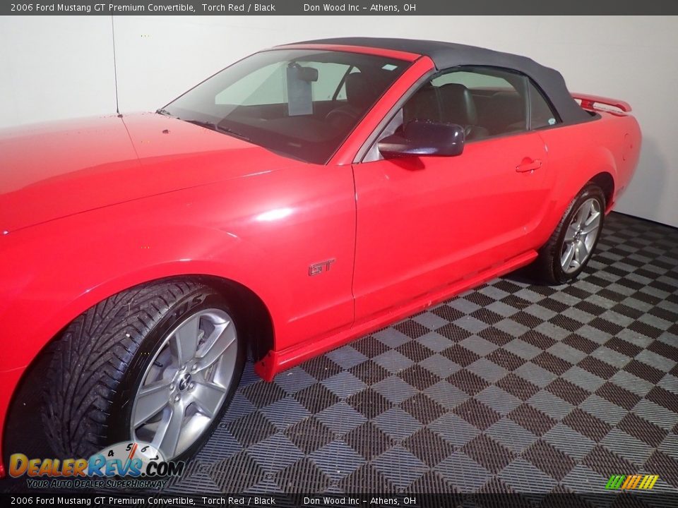 2006 Ford Mustang GT Premium Convertible Torch Red / Black Photo #9