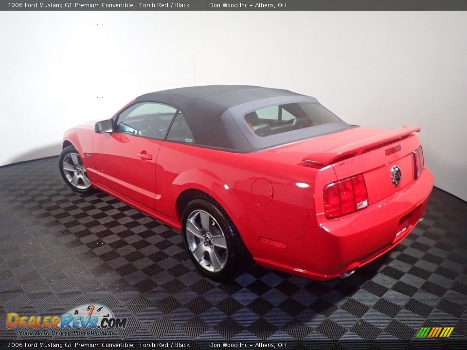 2006 Ford Mustang GT Premium Convertible Torch Red / Black Photo #11