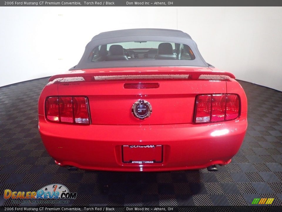 2006 Ford Mustang GT Premium Convertible Torch Red / Black Photo #12