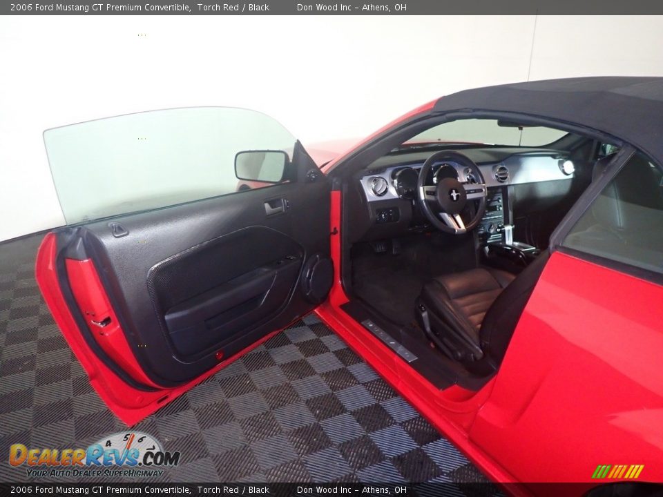 2006 Ford Mustang GT Premium Convertible Torch Red / Black Photo #19