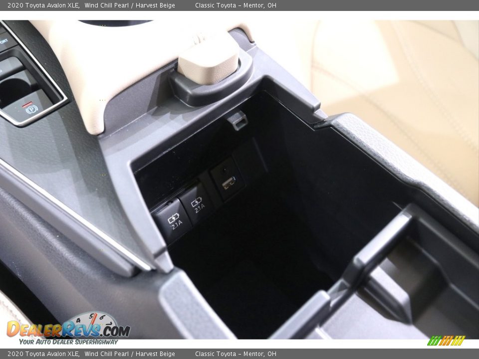 2020 Toyota Avalon XLE Wind Chill Pearl / Harvest Beige Photo #15