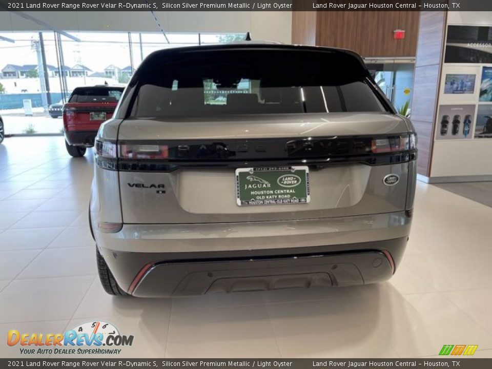 2021 Land Rover Range Rover Velar R-Dynamic S Silicon Silver Premium Metallic / Light Oyster Photo #7