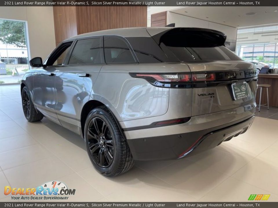 2021 Land Rover Range Rover Velar R-Dynamic S Silicon Silver Premium Metallic / Light Oyster Photo #9