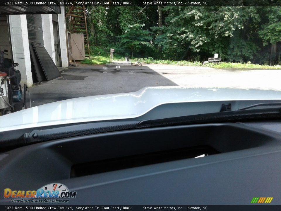 2021 Ram 1500 Limited Crew Cab 4x4 Ivory White Tri-Coat Pearl / Black Photo #24