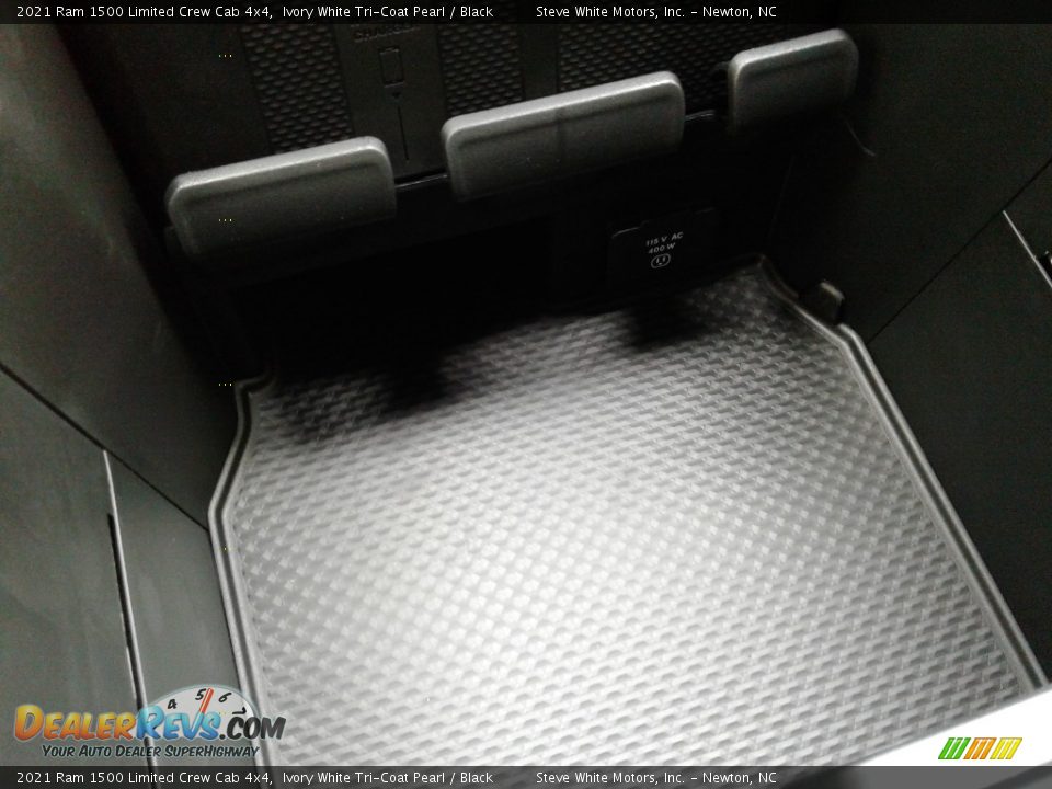 2021 Ram 1500 Limited Crew Cab 4x4 Ivory White Tri-Coat Pearl / Black Photo #33