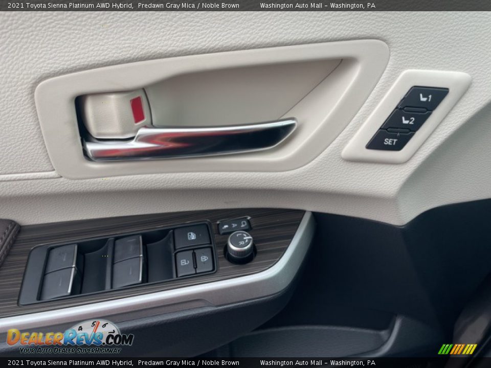 Door Panel of 2021 Toyota Sienna Platinum AWD Hybrid Photo #28