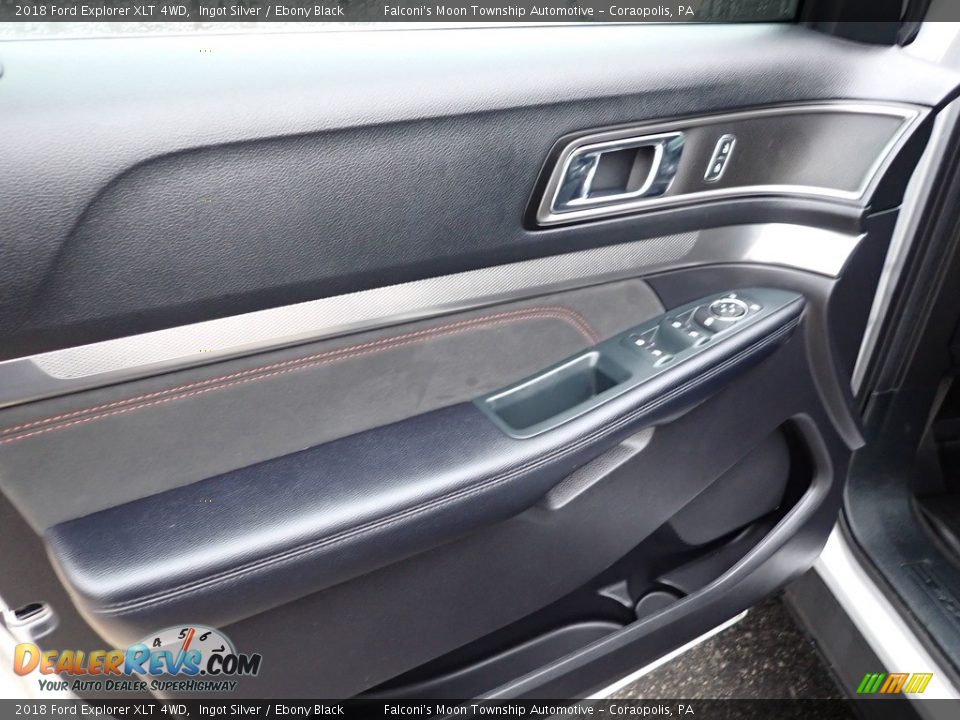 Door Panel of 2018 Ford Explorer XLT 4WD Photo #21