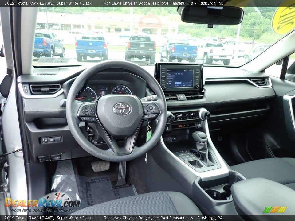 2019 Toyota RAV4 LE AWD Super White / Black Photo #13