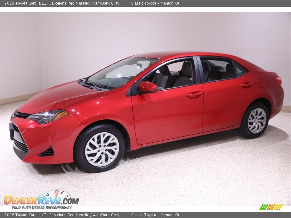 2018 Toyota Corolla LE Barcelona Red Metallic / Ash/Dark Gray Photo #3
