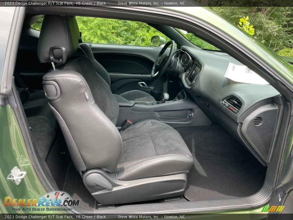 Front Seat of 2021 Dodge Challenger R/T Scat Pack Photo #15