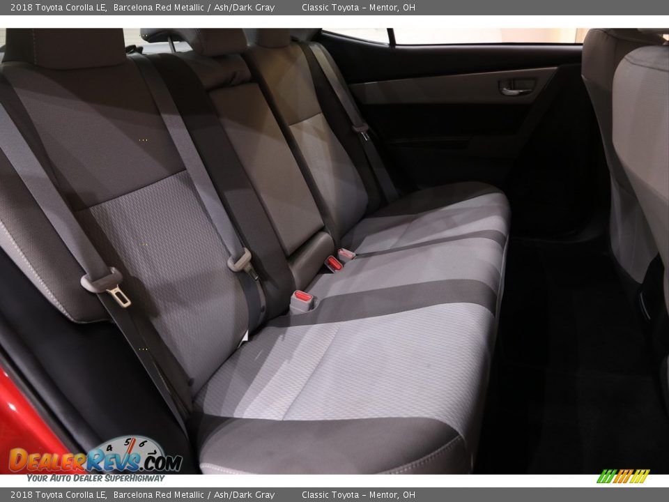 2018 Toyota Corolla LE Barcelona Red Metallic / Ash/Dark Gray Photo #14