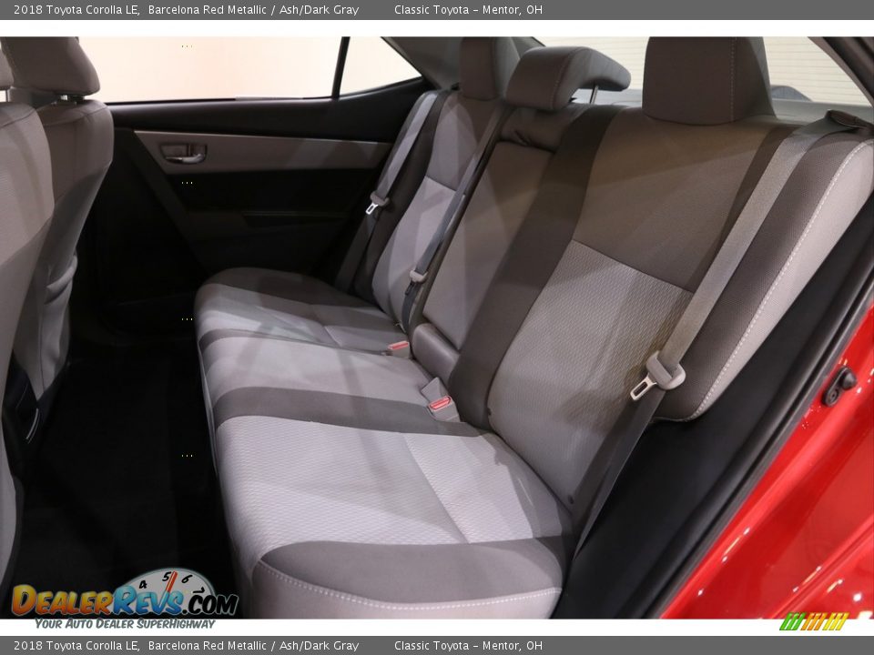 2018 Toyota Corolla LE Barcelona Red Metallic / Ash/Dark Gray Photo #15