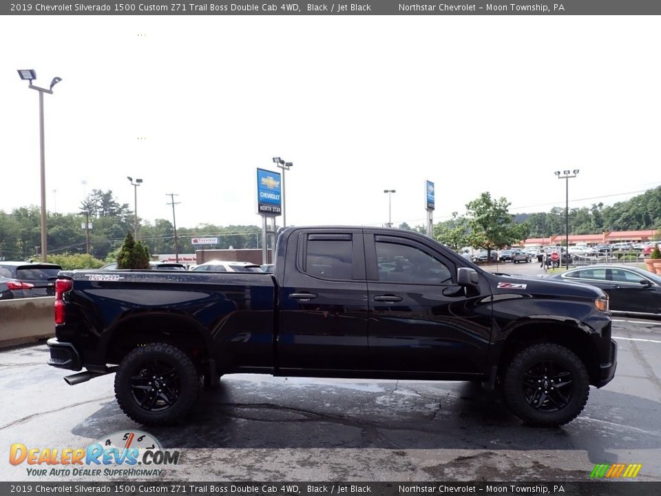 2019 Chevrolet Silverado 1500 Custom Z71 Trail Boss Double Cab 4WD Black / Jet Black Photo #9