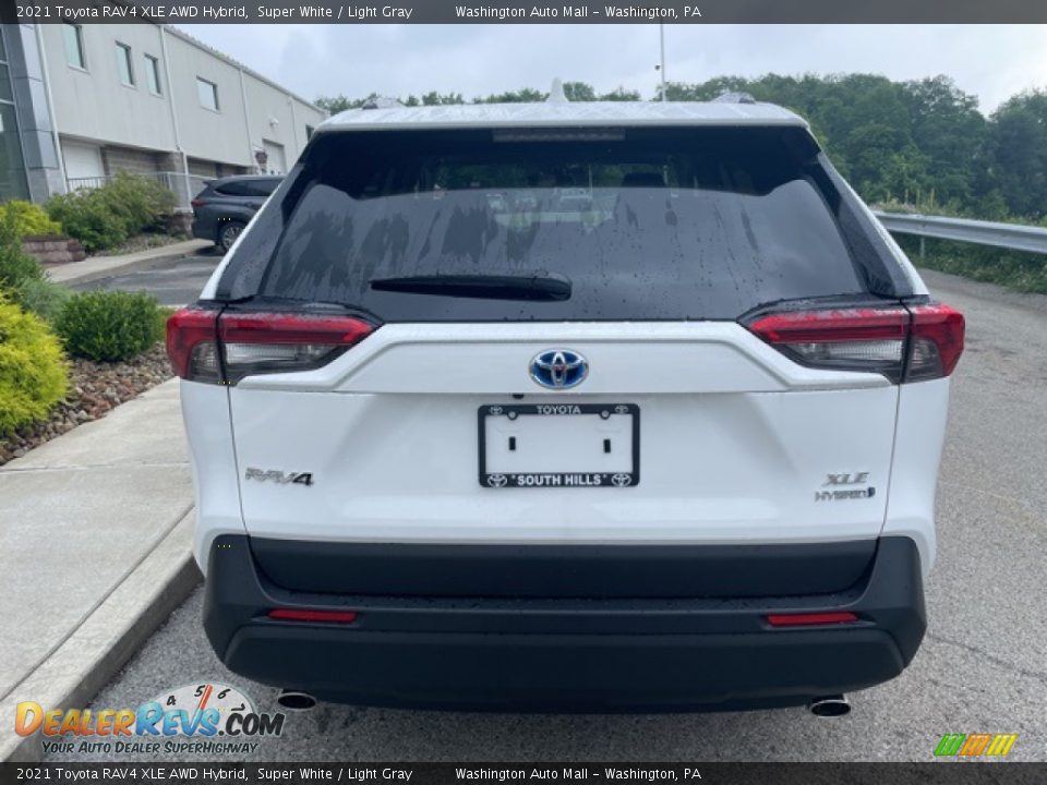 2021 Toyota RAV4 XLE AWD Hybrid Super White / Light Gray Photo #8