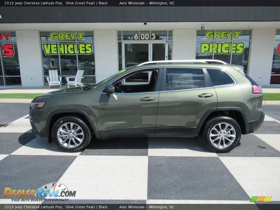 2019 Jeep Cherokee Latitude Plus Olive Green Pearl / Black Photo #1