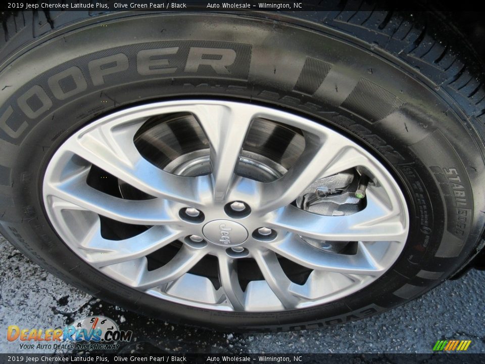 2019 Jeep Cherokee Latitude Plus Olive Green Pearl / Black Photo #7