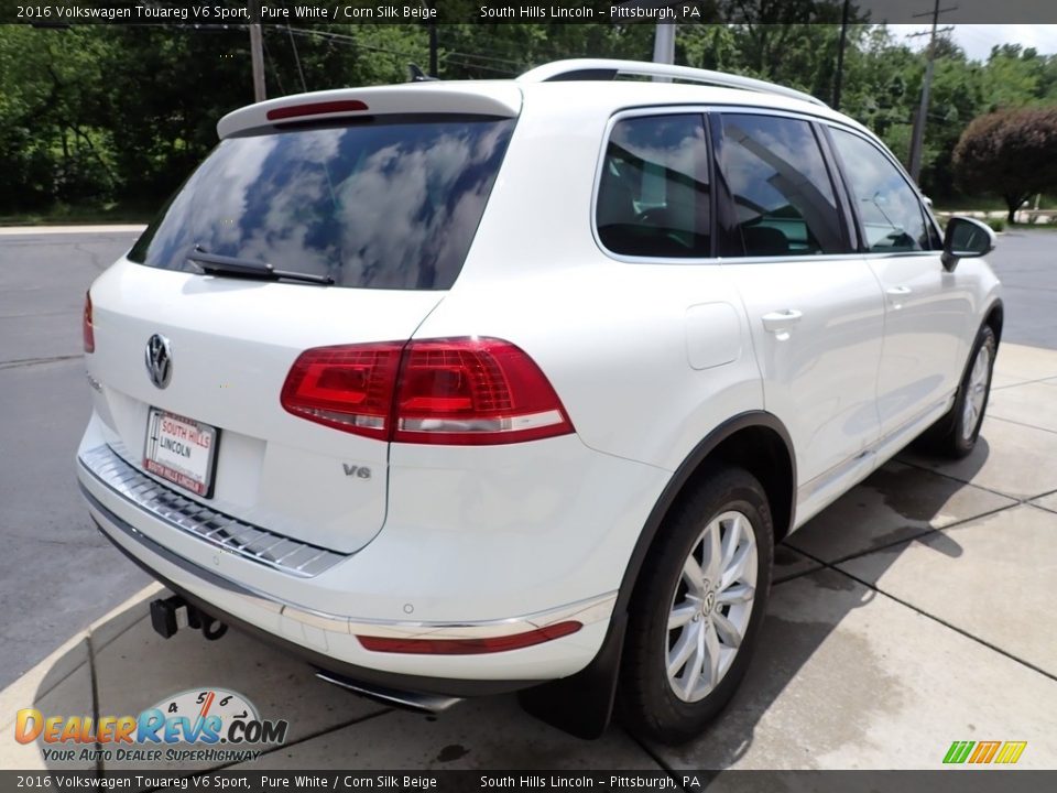 2016 Volkswagen Touareg V6 Sport Pure White / Corn Silk Beige Photo #6