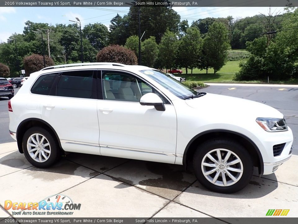 2016 Volkswagen Touareg V6 Sport Pure White / Corn Silk Beige Photo #7