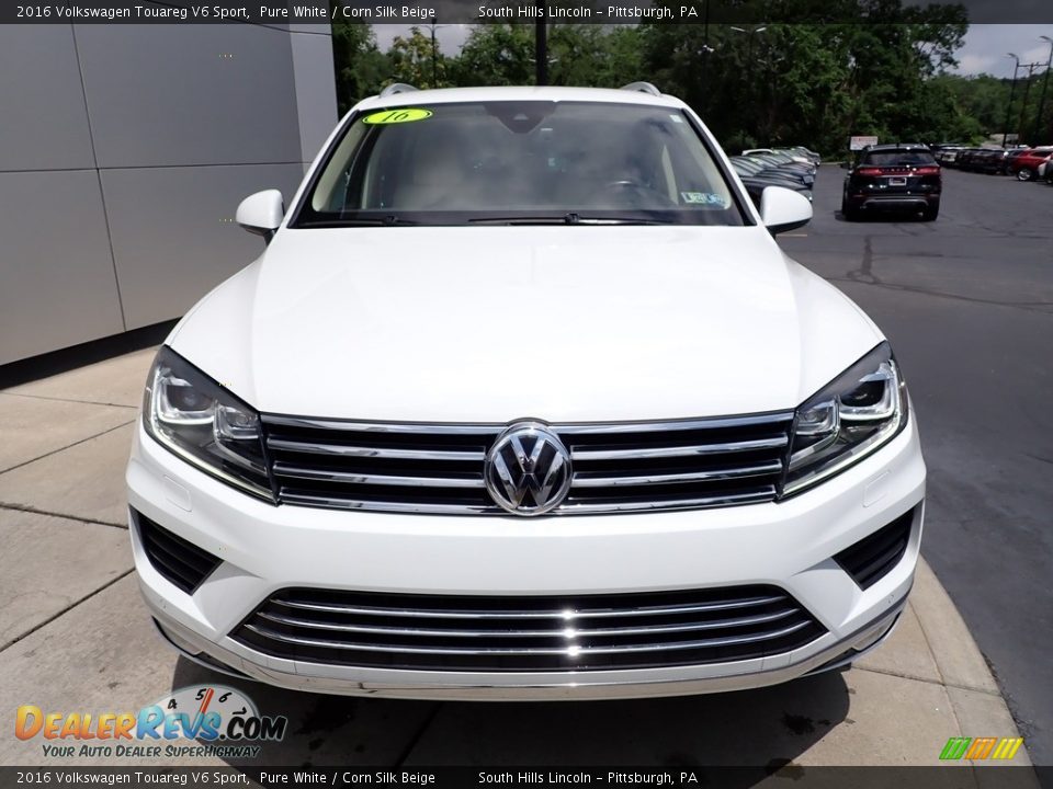 2016 Volkswagen Touareg V6 Sport Pure White / Corn Silk Beige Photo #9