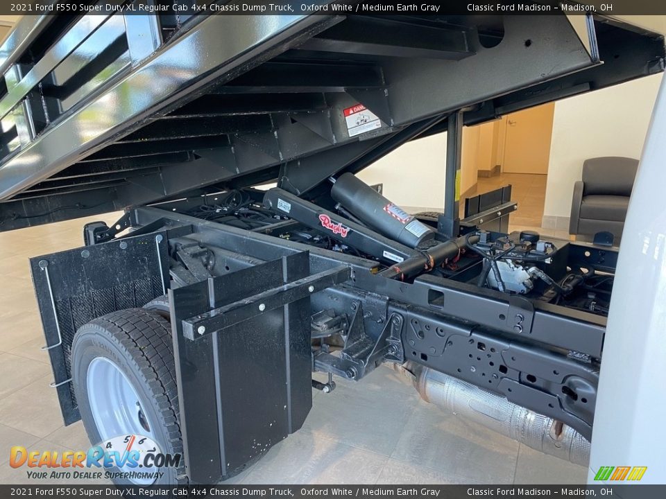 Undercarriage of 2021 Ford F550 Super Duty XL Regular Cab 4x4 Chassis Dump Truck Photo #6