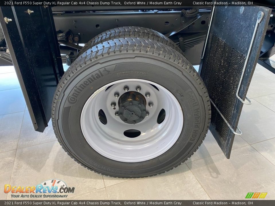 2021 Ford F550 Super Duty XL Regular Cab 4x4 Chassis Dump Truck Wheel Photo #13