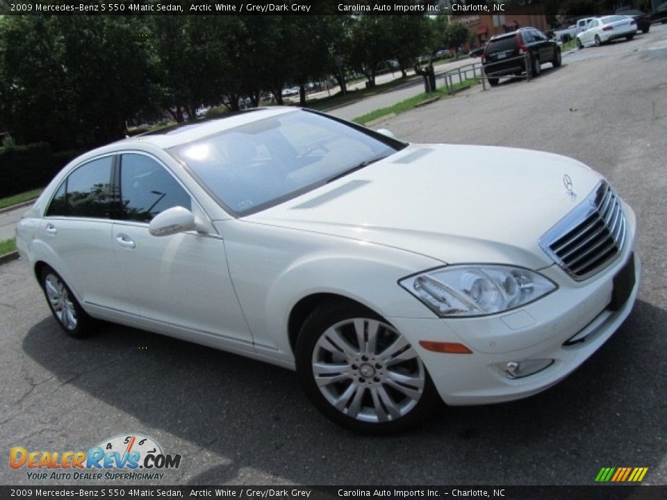 2009 Mercedes-Benz S 550 4Matic Sedan Arctic White / Grey/Dark Grey Photo #3