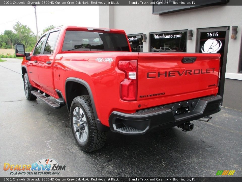 2021 Chevrolet Silverado 2500HD Custom Crew Cab 4x4 Red Hot / Jet Black Photo #3