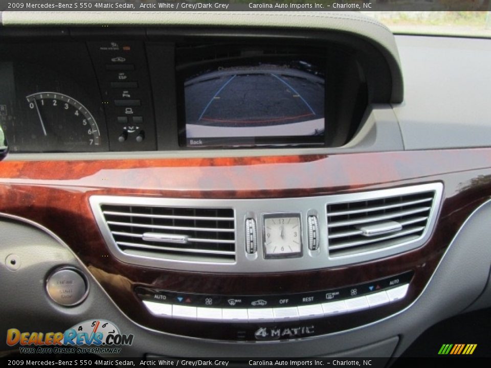 2009 Mercedes-Benz S 550 4Matic Sedan Arctic White / Grey/Dark Grey Photo #15