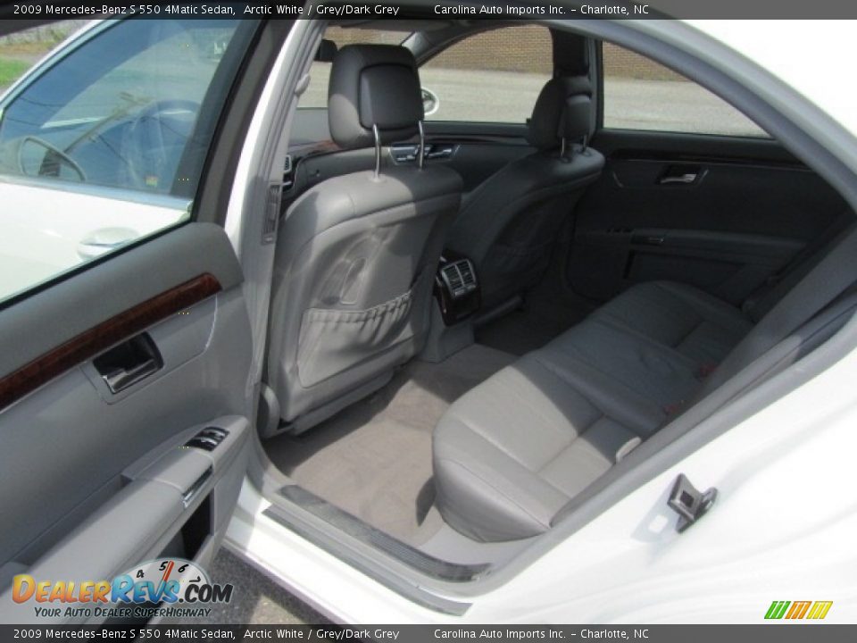 2009 Mercedes-Benz S 550 4Matic Sedan Arctic White / Grey/Dark Grey Photo #20