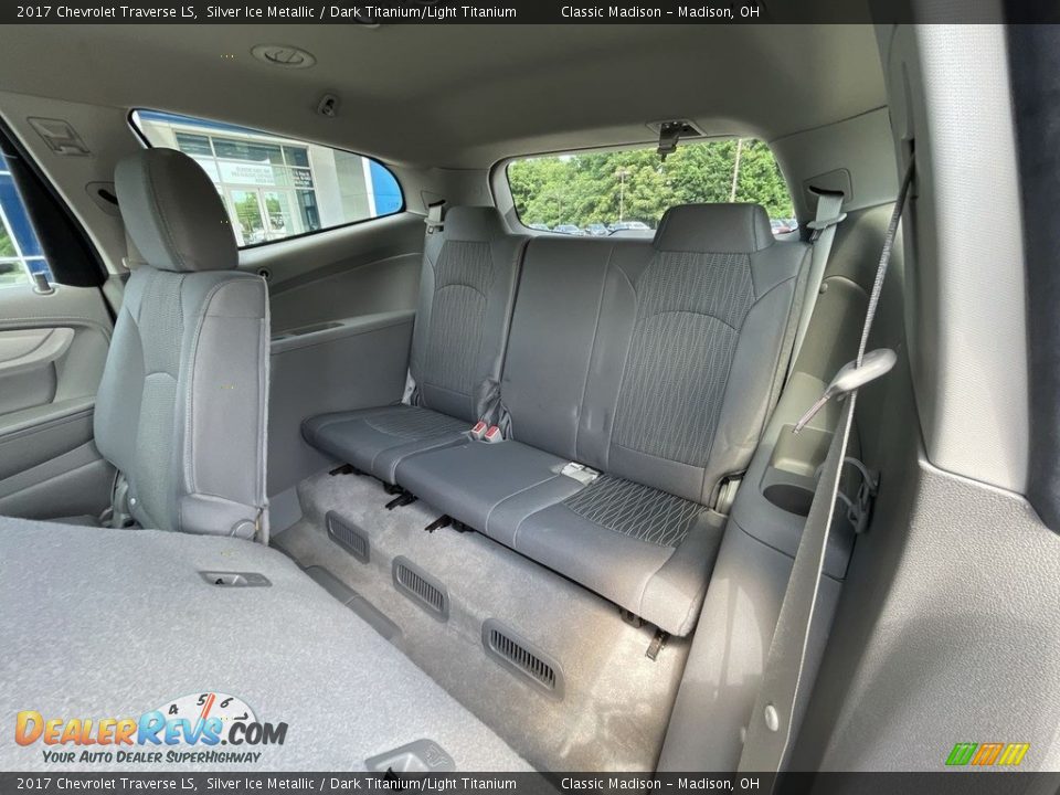 2017 Chevrolet Traverse LS Silver Ice Metallic / Dark Titanium/Light Titanium Photo #4