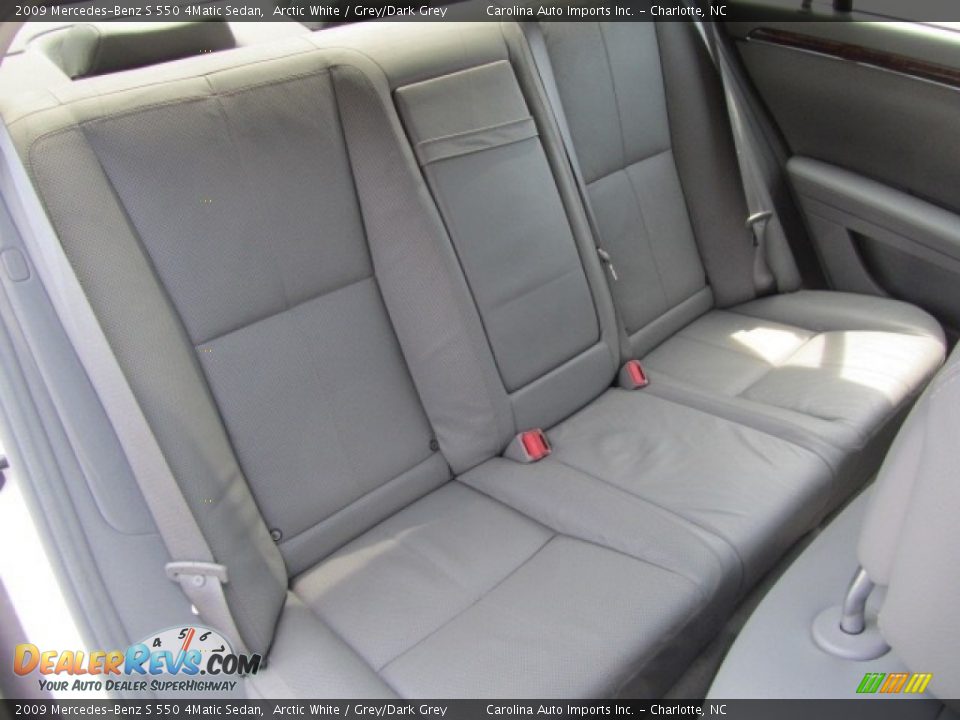 2009 Mercedes-Benz S 550 4Matic Sedan Arctic White / Grey/Dark Grey Photo #24