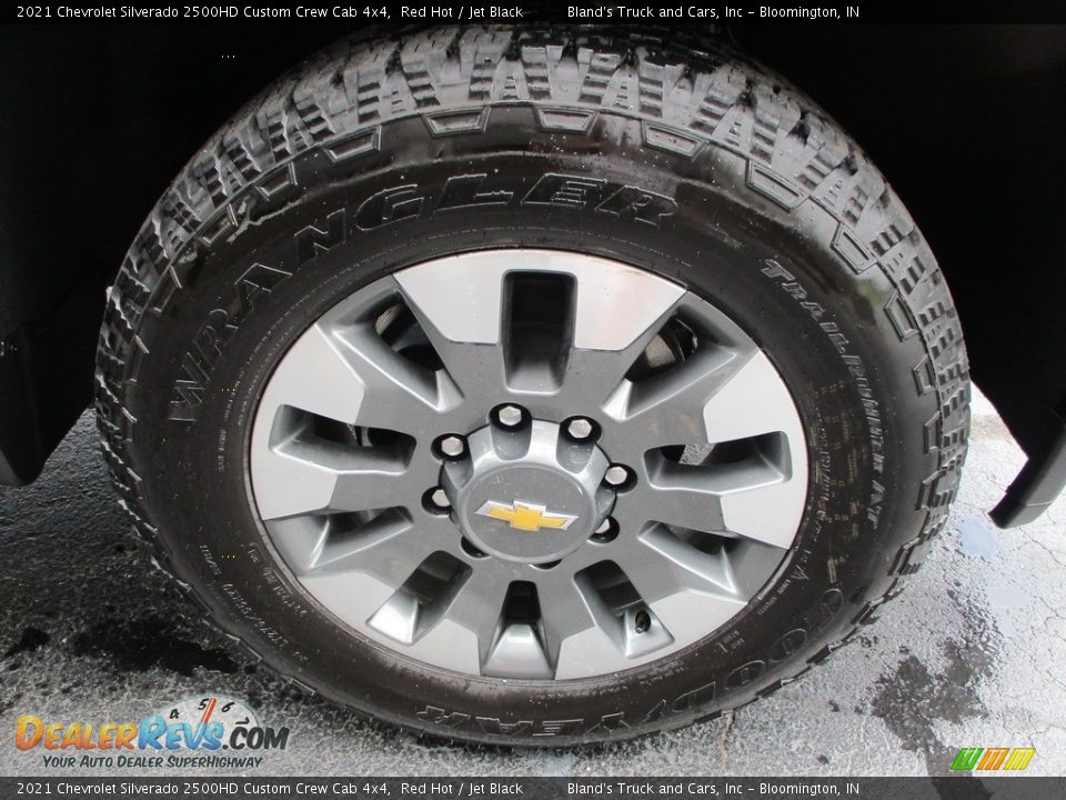 2021 Chevrolet Silverado 2500HD Custom Crew Cab 4x4 Red Hot / Jet Black Photo #26