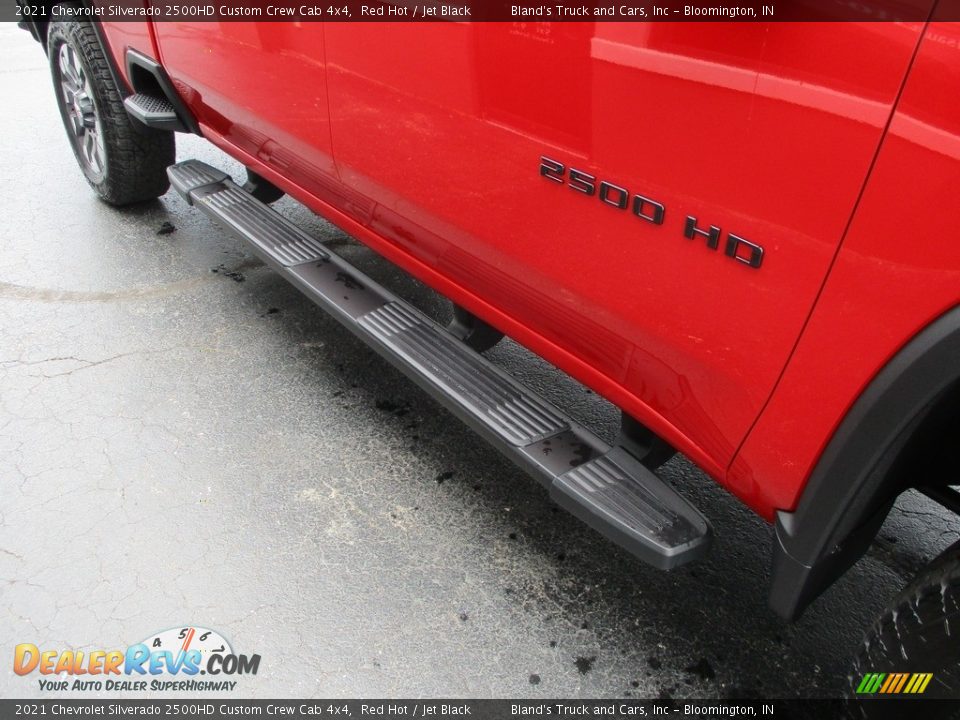 2021 Chevrolet Silverado 2500HD Custom Crew Cab 4x4 Red Hot / Jet Black Photo #28